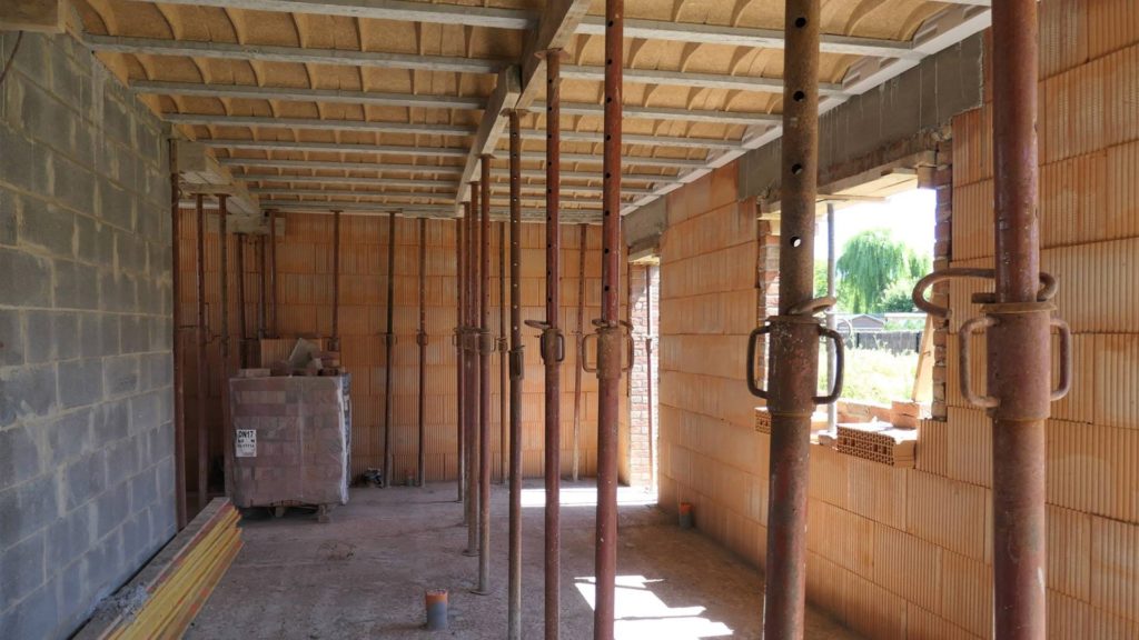 CONSTRUCTION CONSTRUCTION